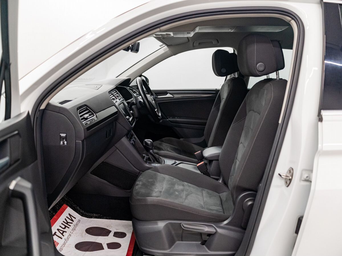 Volkswagen Tiguan 2016 - фото автомобиля