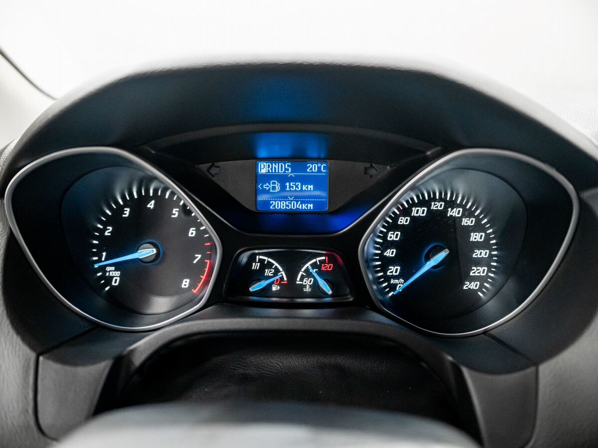 Ford Focus 2012 - фото автомобиля