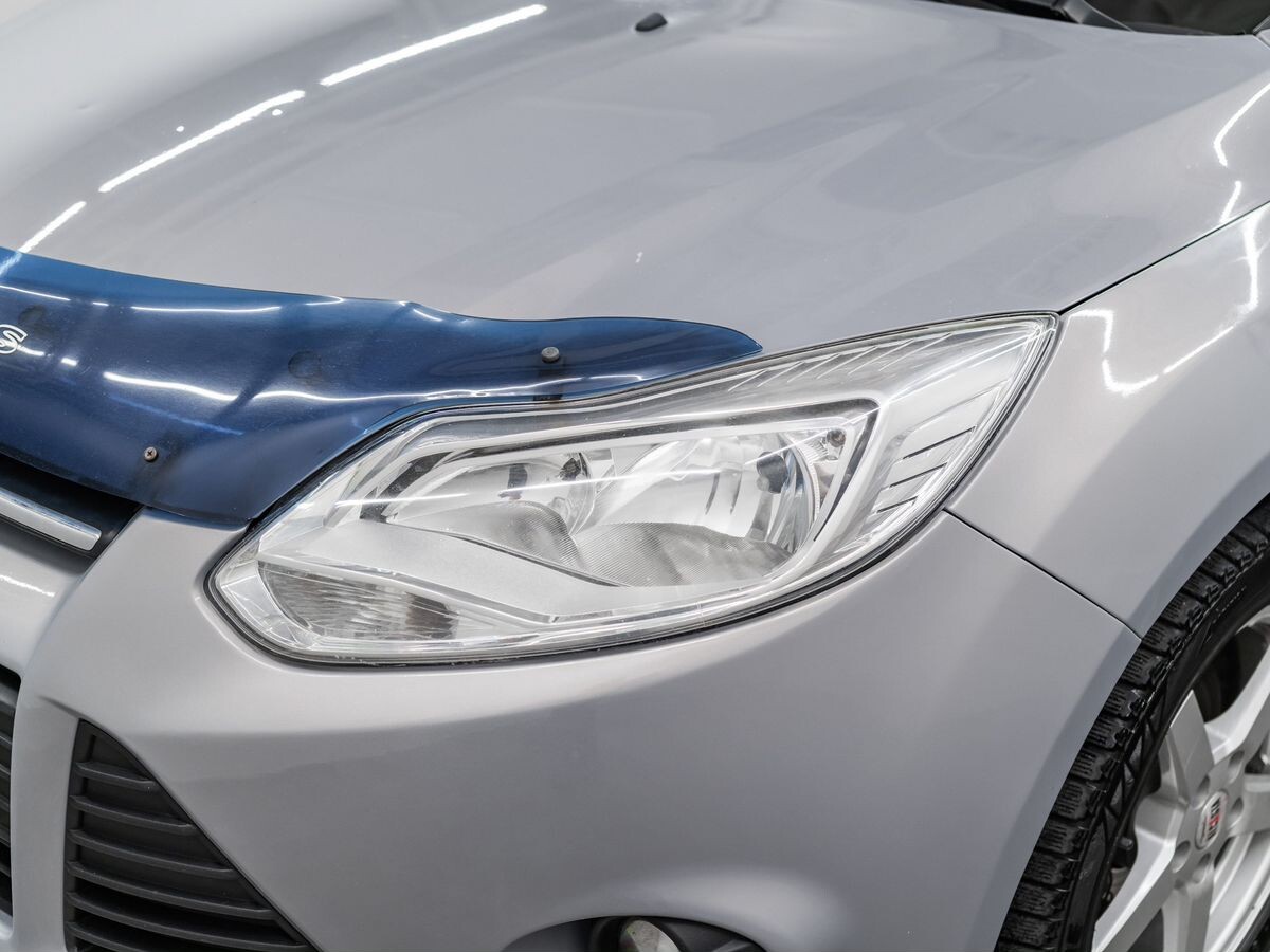 Ford Focus 2012 - фото автомобиля