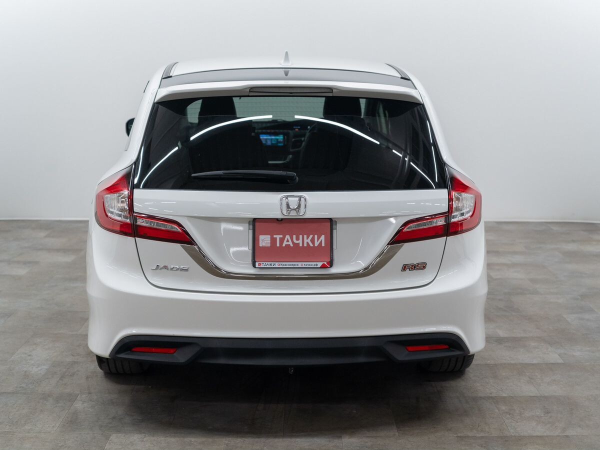 Honda Jade 2015 - фото автомобиля