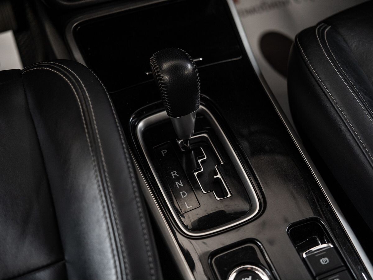 Mitsubishi Outlander 2019 - фото автомобиля