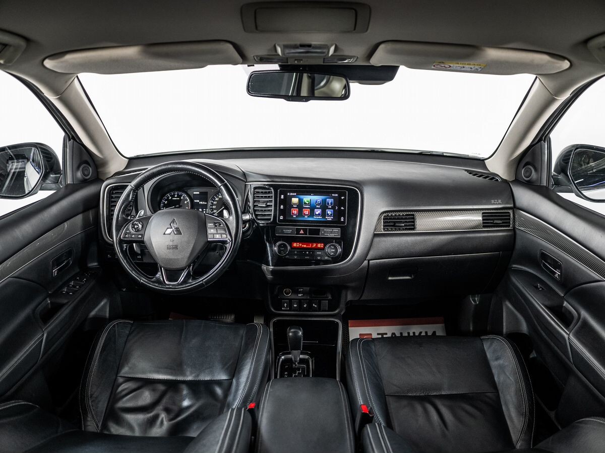 Mitsubishi Outlander 2019 - фото автомобиля