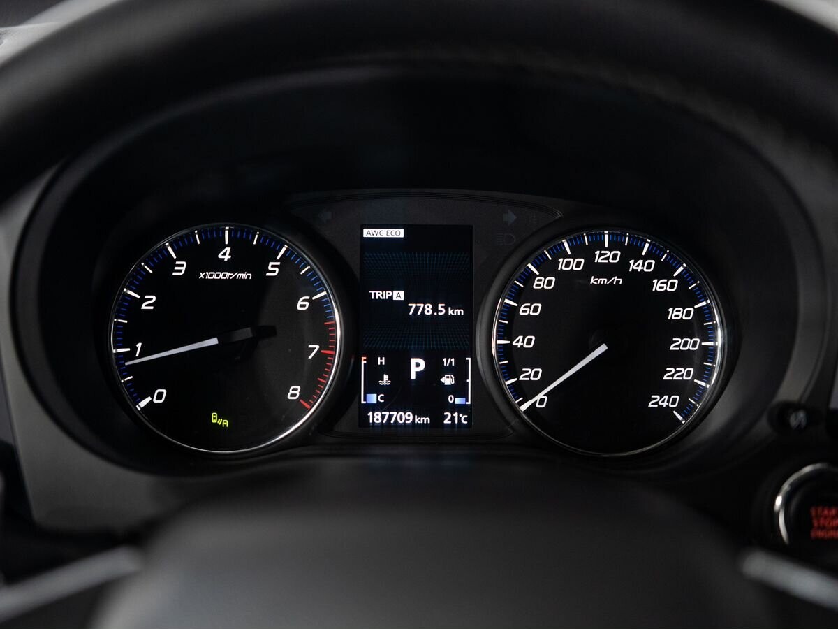 Mitsubishi Outlander 2019 - фото автомобиля