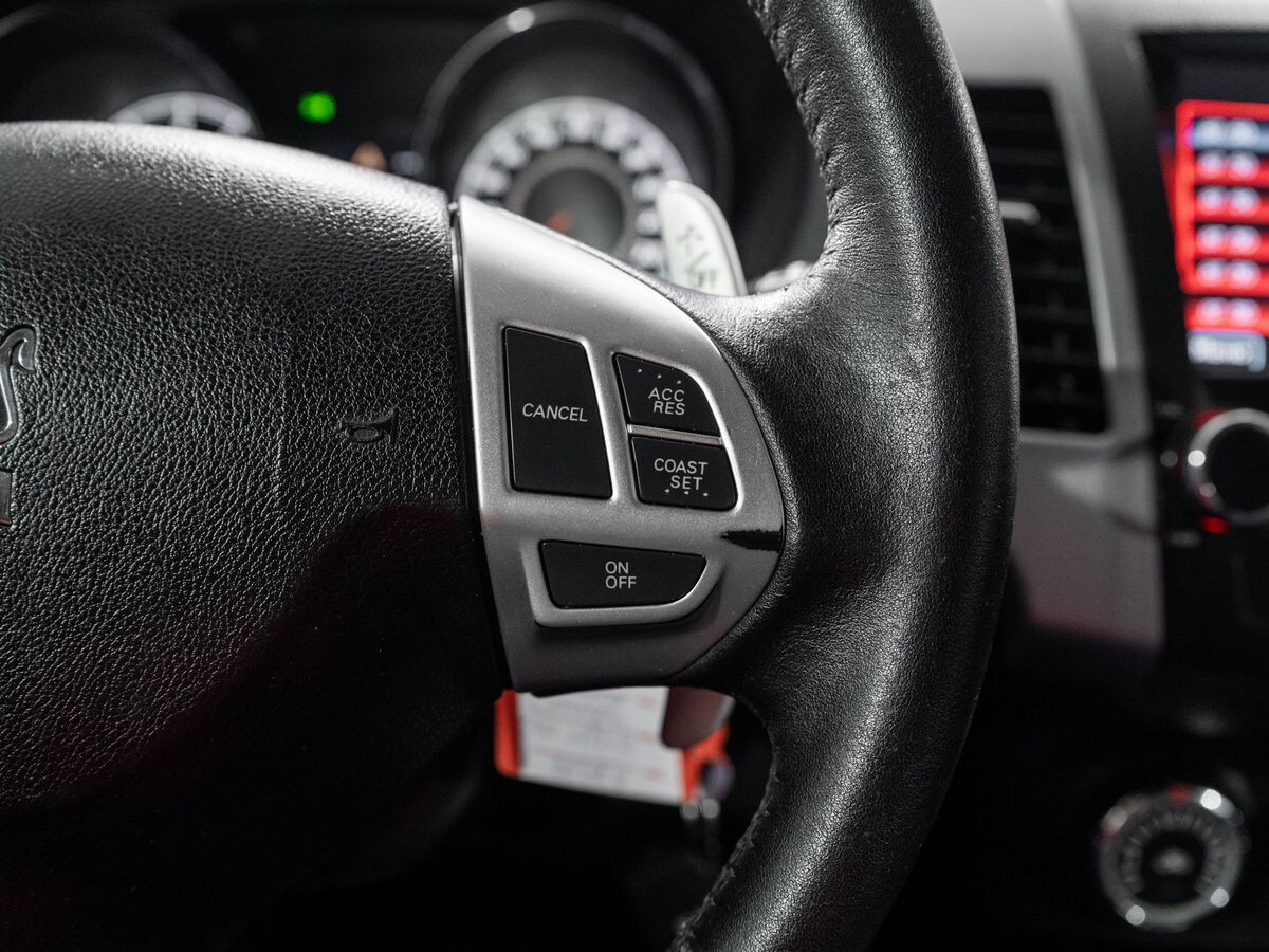 Peugeot 4007 2010 - фото автомобиля