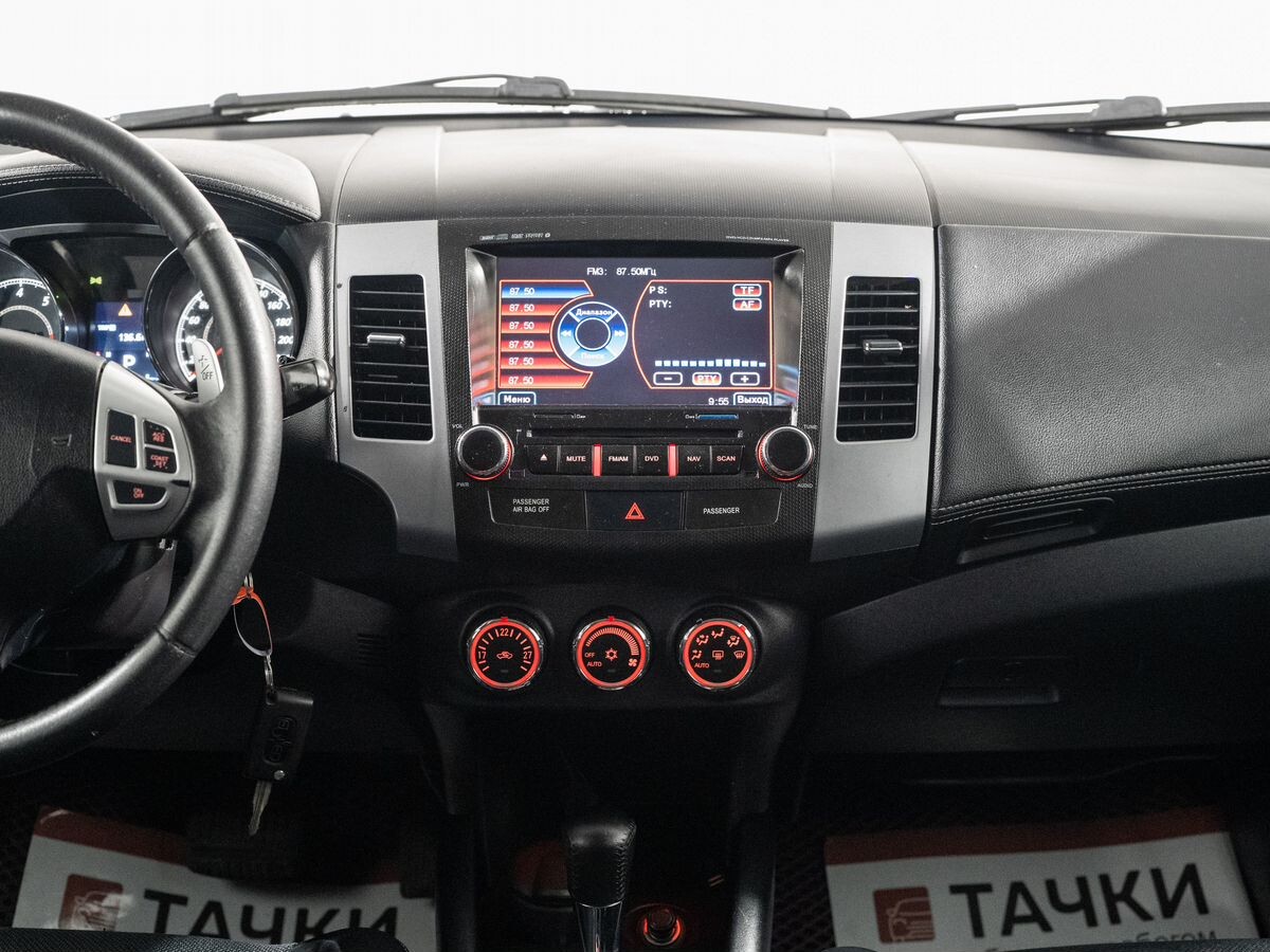 Peugeot 4007 2010 - фото автомобиля