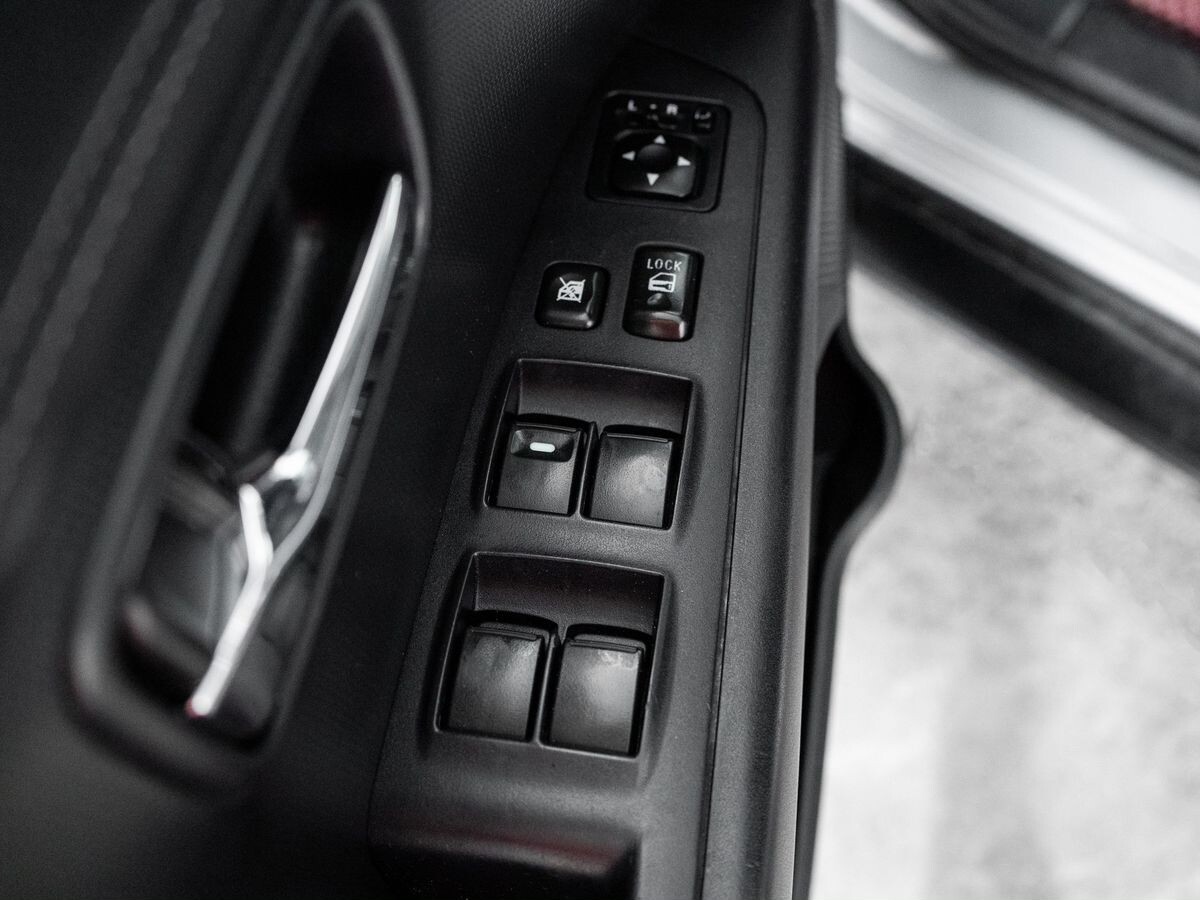 Peugeot 4007 2010 - фото автомобиля