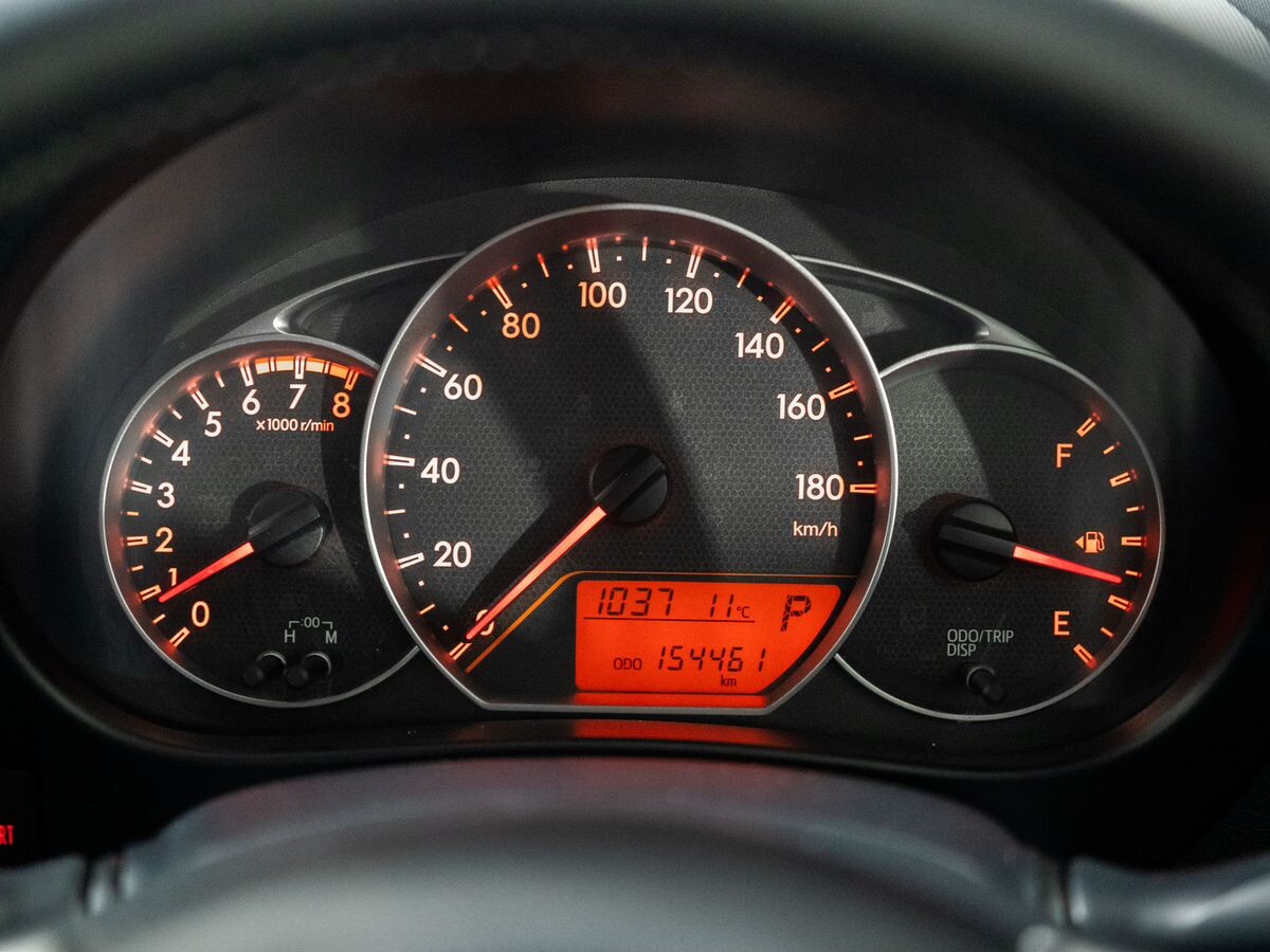 Toyota Ractis 2014 - фото автомобиля