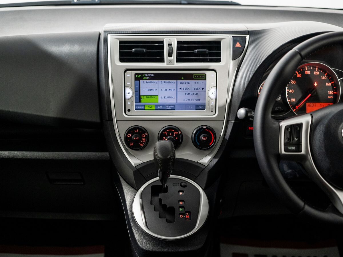 Toyota Ractis 2014 - фото автомобиля
