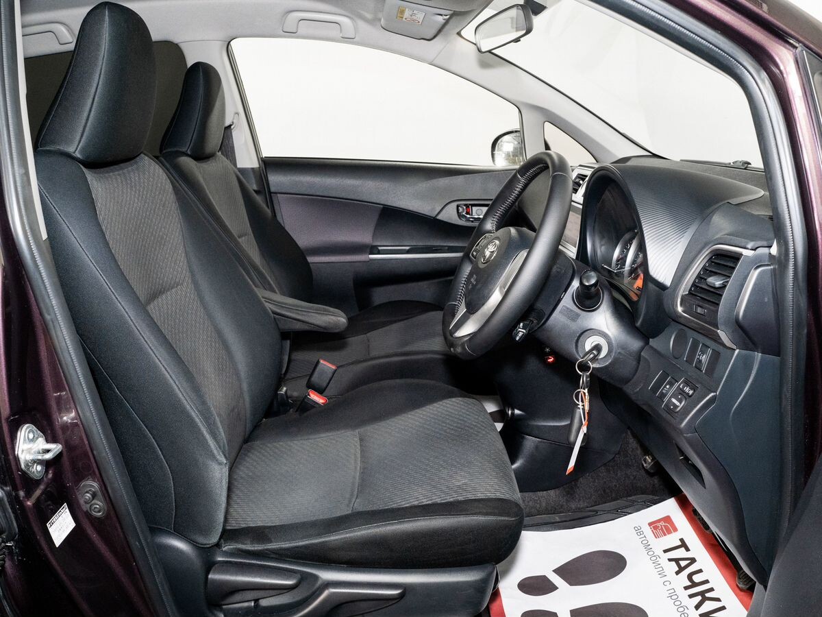 Toyota Ractis 2014 - фото автомобиля