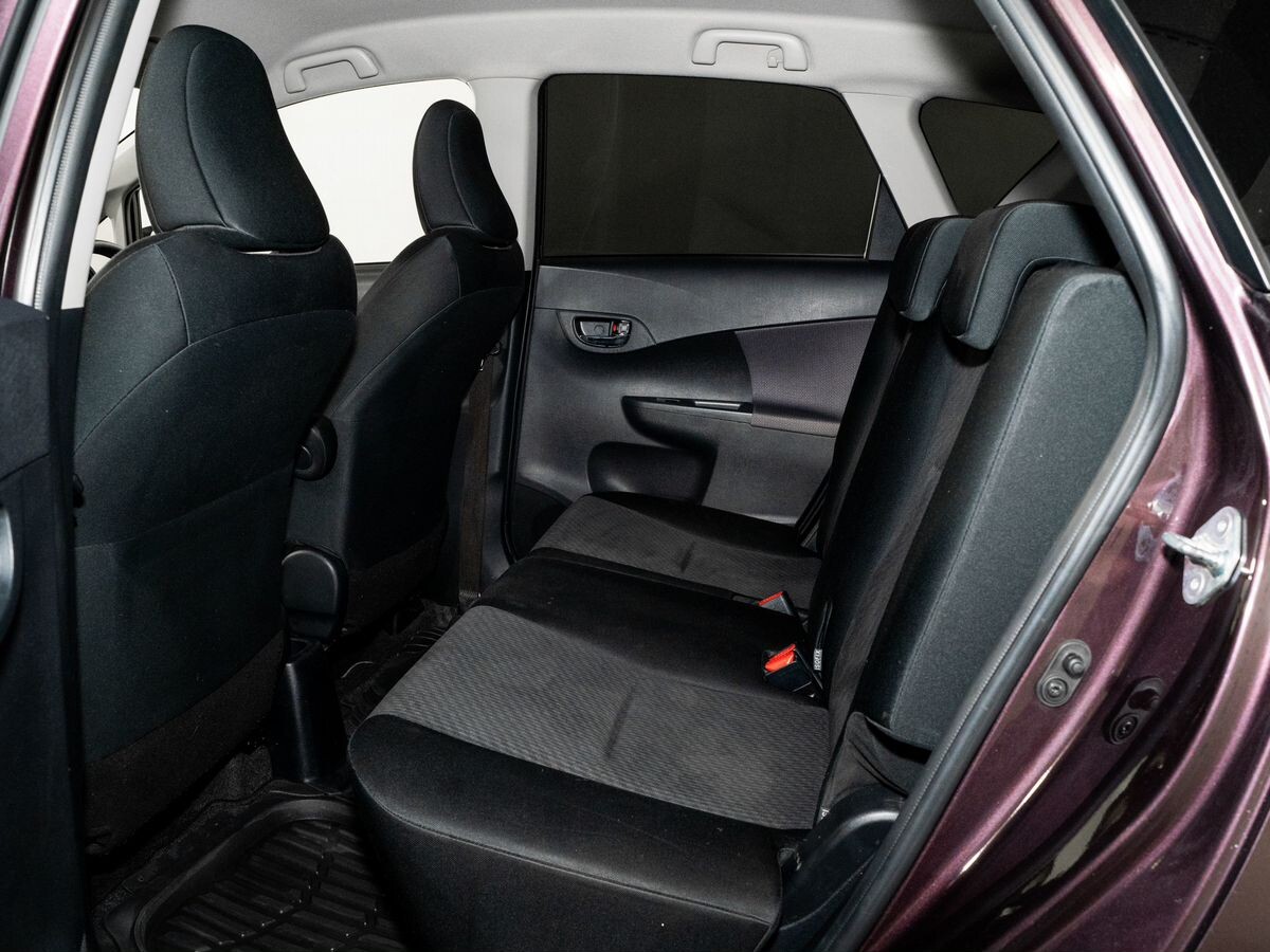 Toyota Ractis 2014 - фото автомобиля