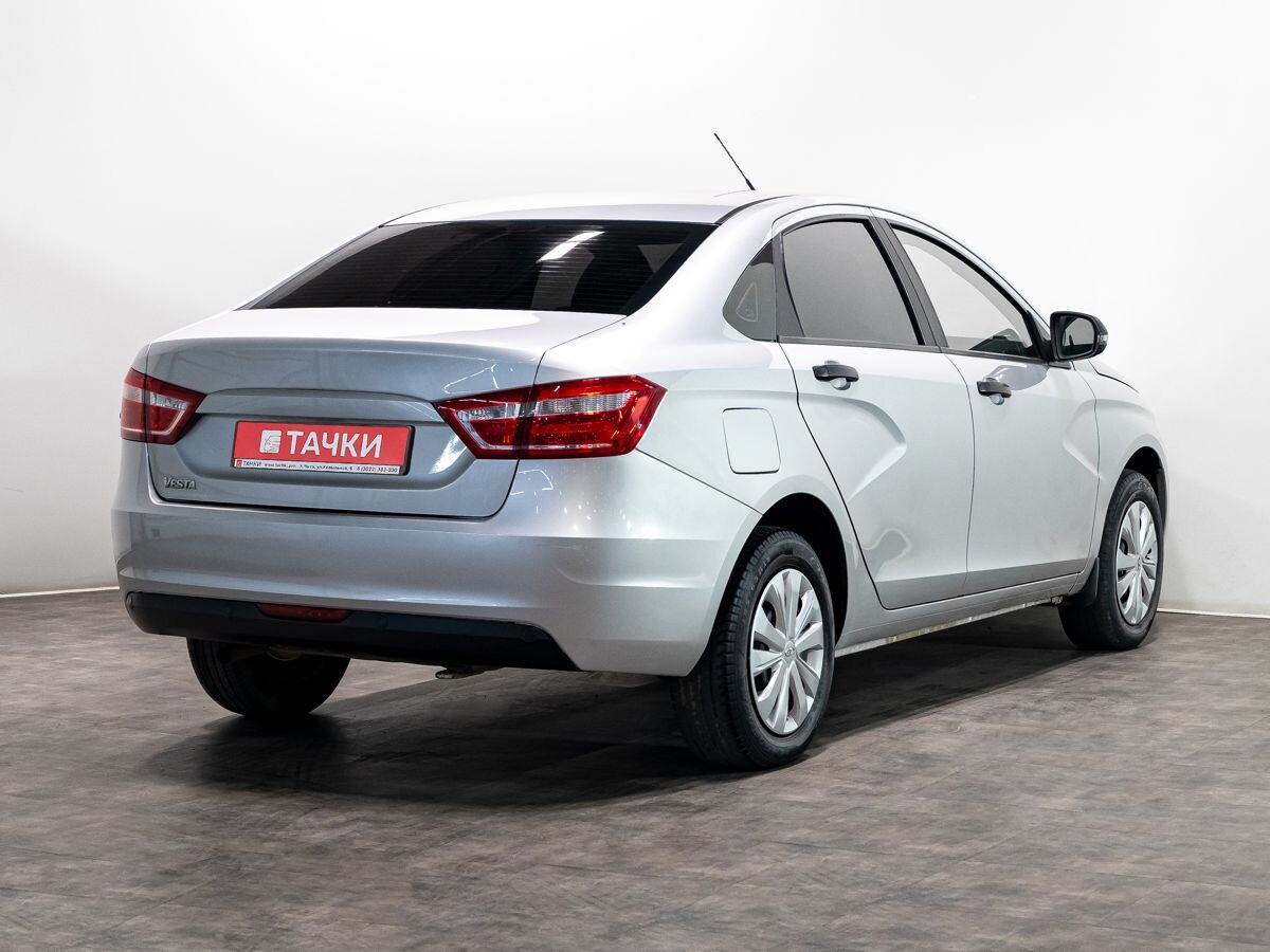 Лада Веста 2021 - фото автомобиля