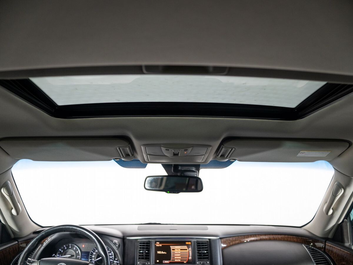 Nissan Patrol 2012 - фото автомобиля