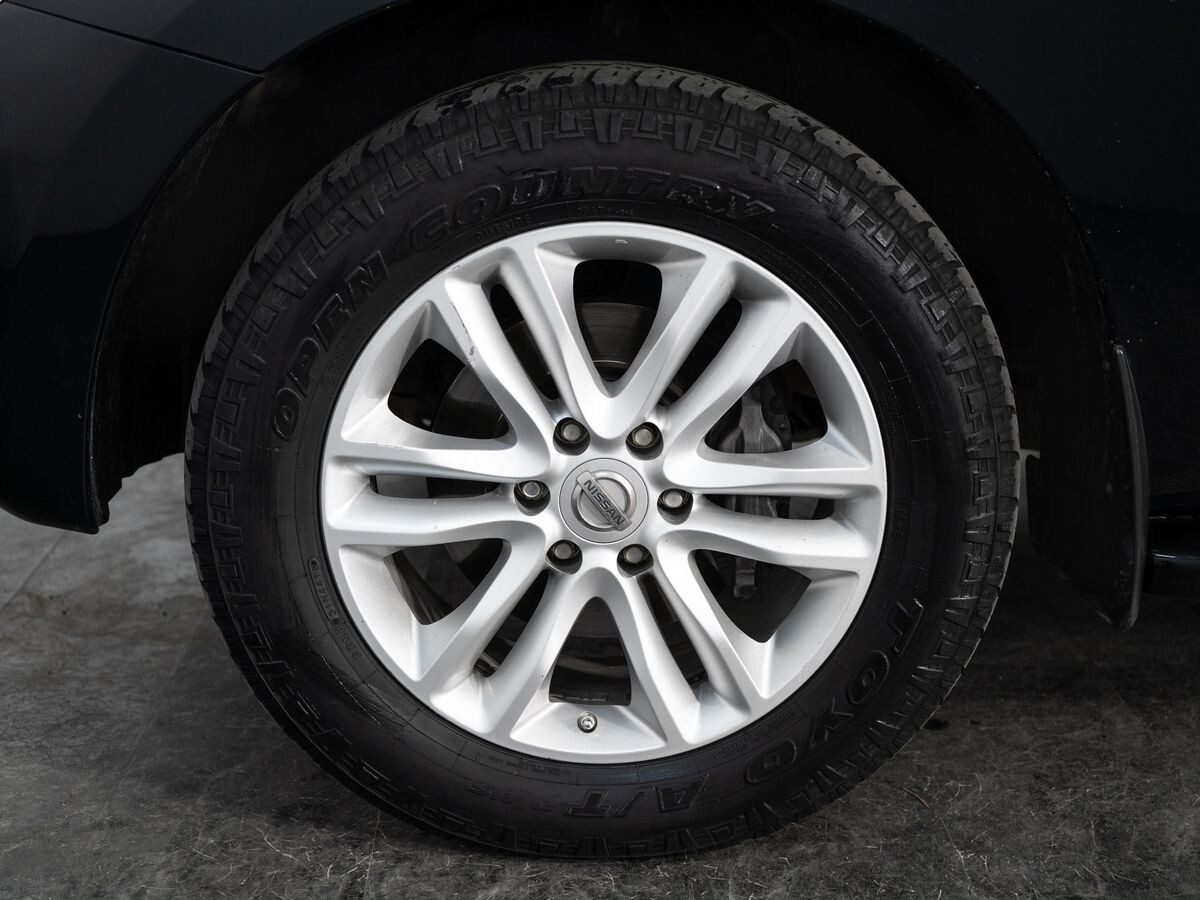 Nissan Patrol 2012 - фото автомобиля