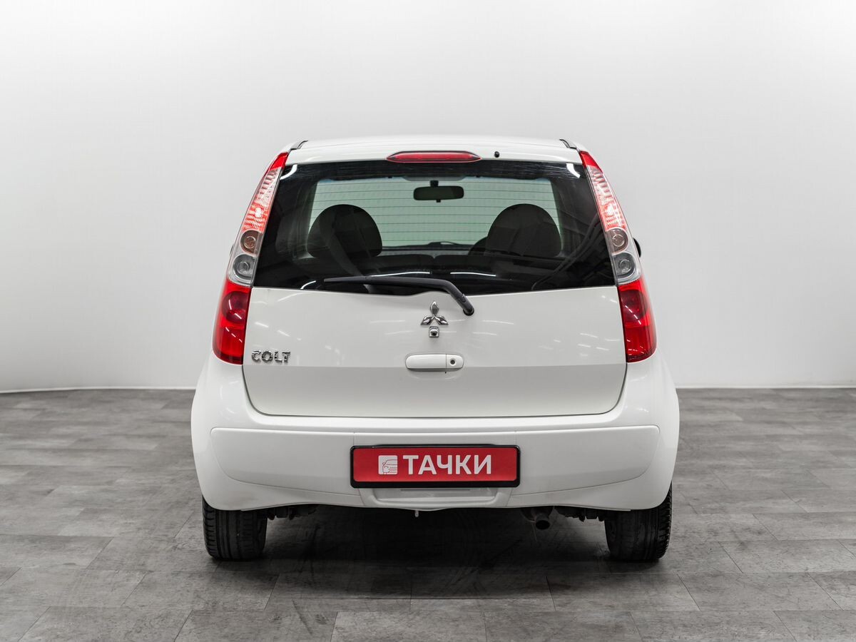 Mitsubishi Colt 2010 - фото автомобиля