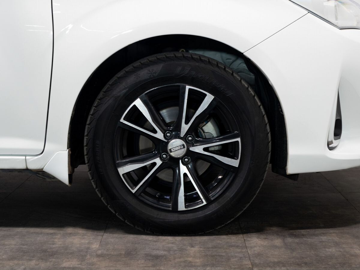 Toyota Corolla Fielder 2018 - фото автомобиля