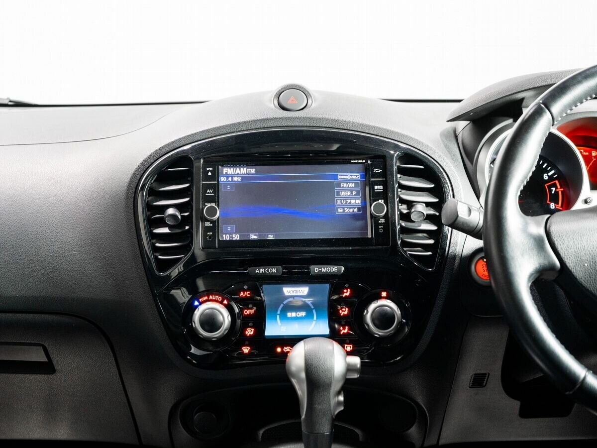 Nissan Juke 2019 - фото автомобиля