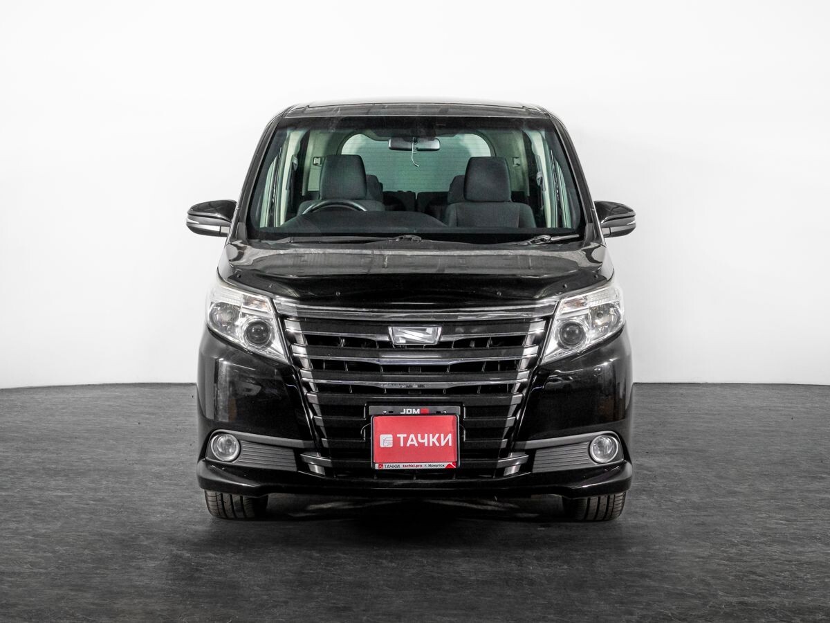 Toyota Noah 2014 - фото автомобиля