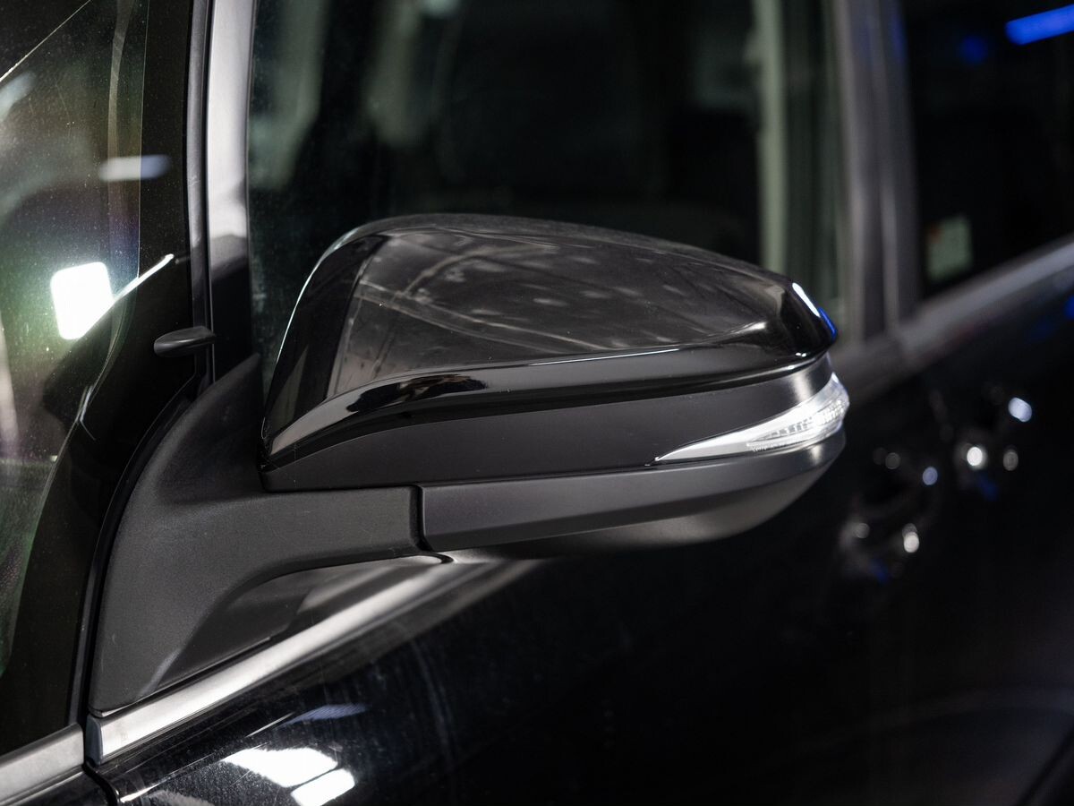 Toyota Noah 2014 - фото автомобиля