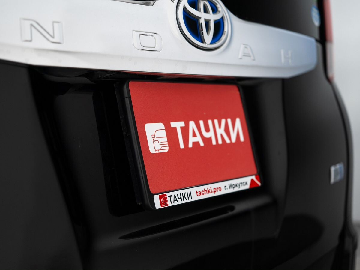 Toyota Noah 2014 - фото автомобиля