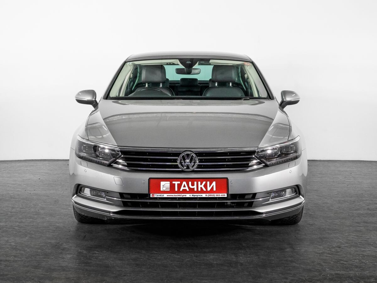 Volkswagen Passat 2015 - фото автомобиля