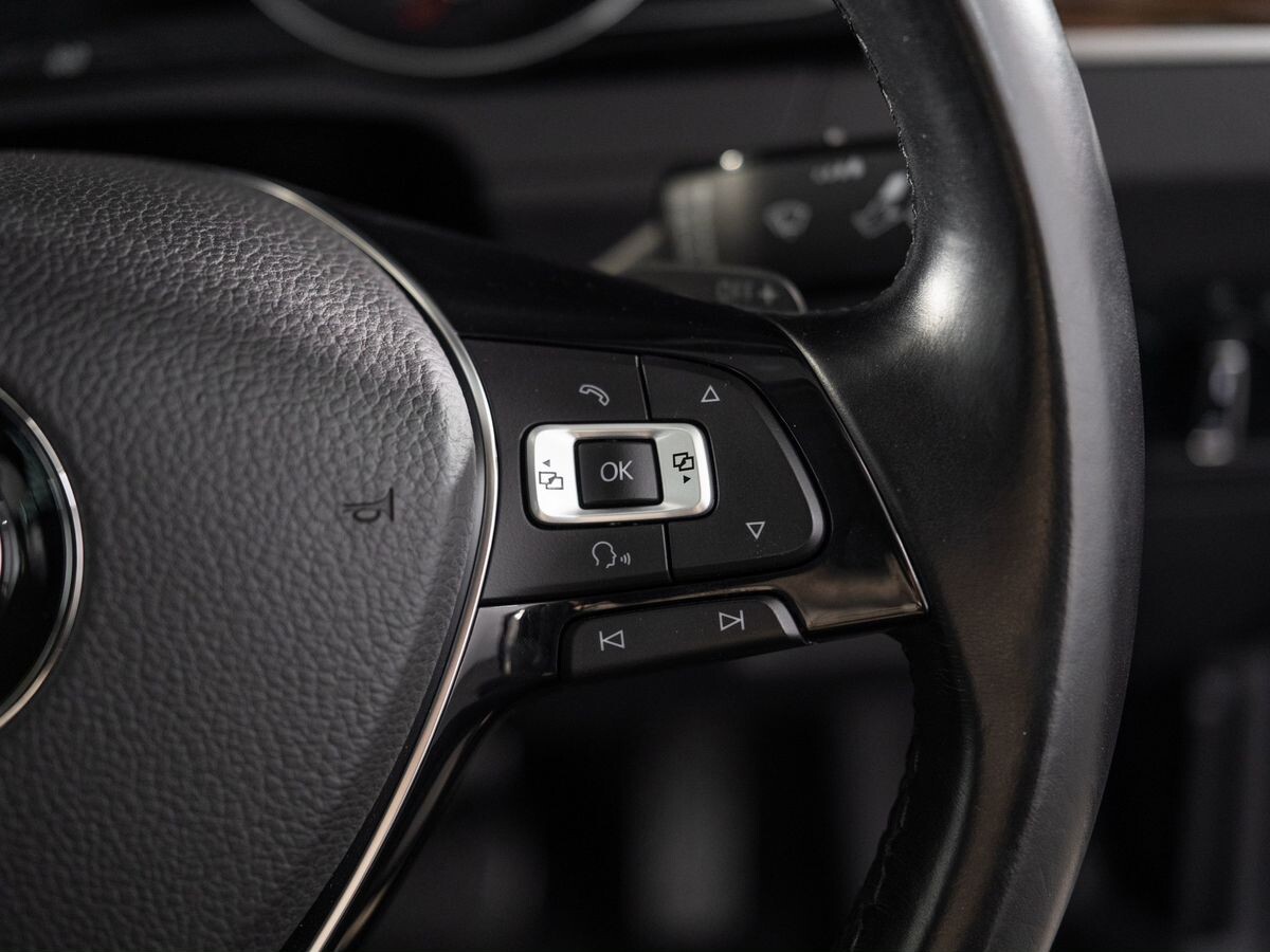 Volkswagen Passat 2015 - фото автомобиля
