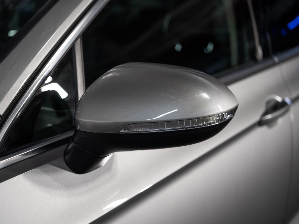 Volkswagen Passat 2015 - фото автомобиля