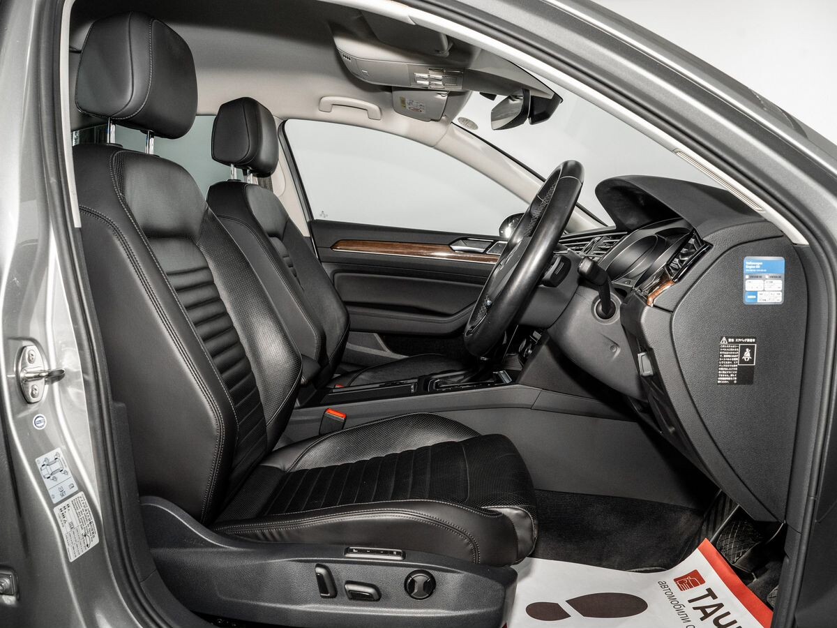 Volkswagen Passat 2015 - фото автомобиля