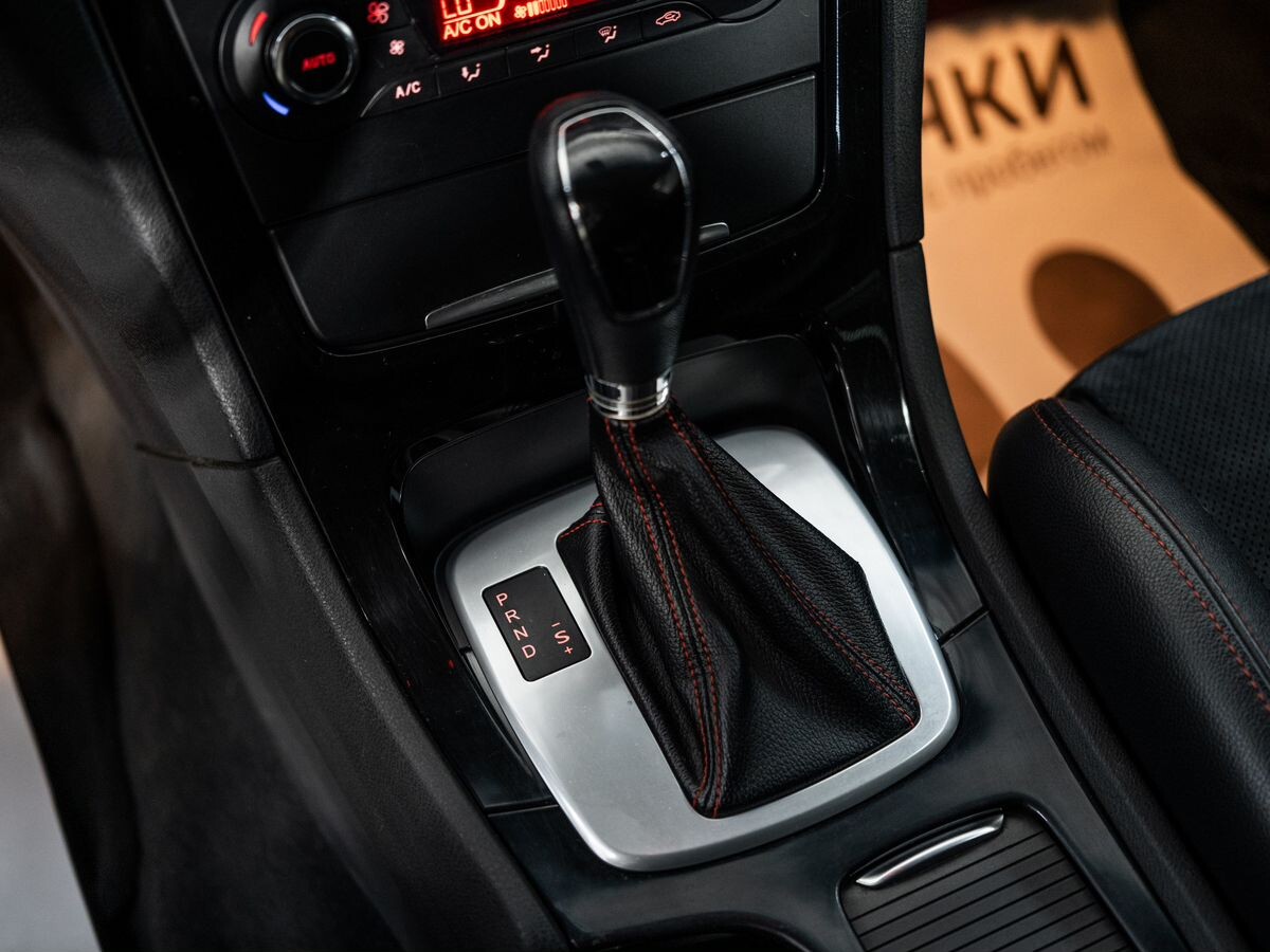 Ford Mondeo 2012 - фото автомобиля