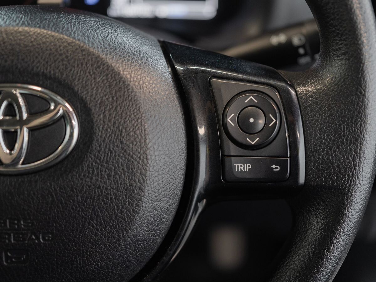 Toyota Vitz 2019 - фото автомобиля
