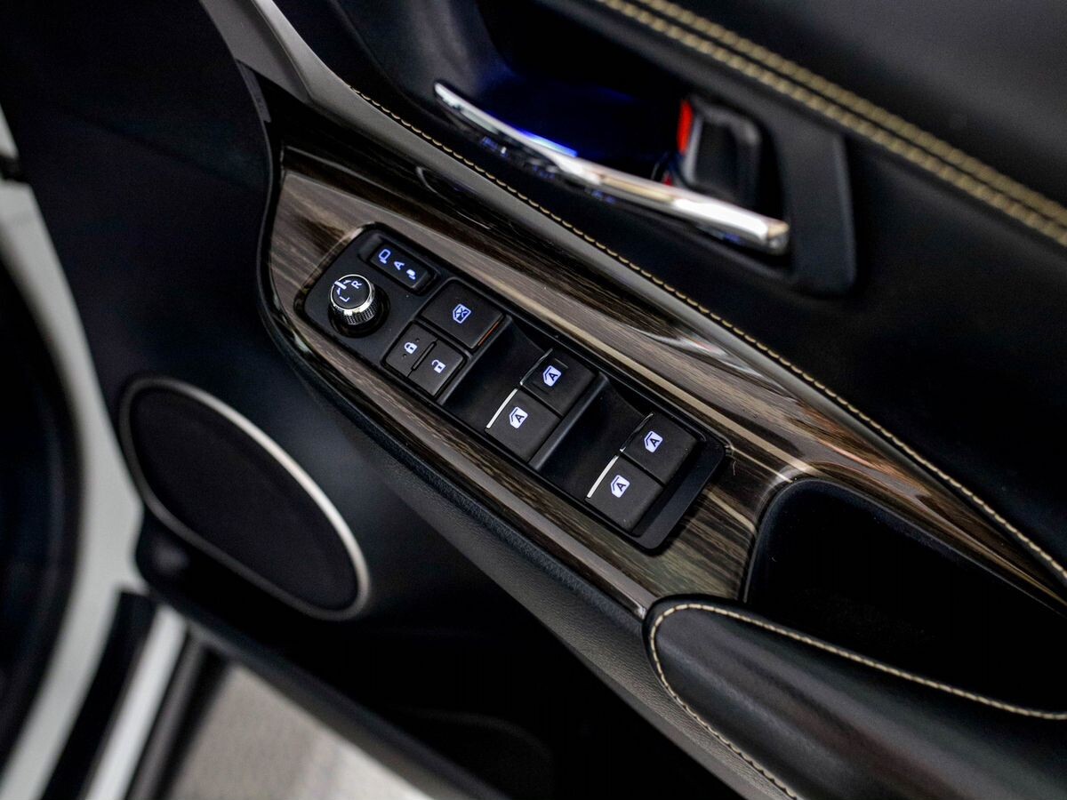 Toyota Harrier 2016 - фото автомобиля