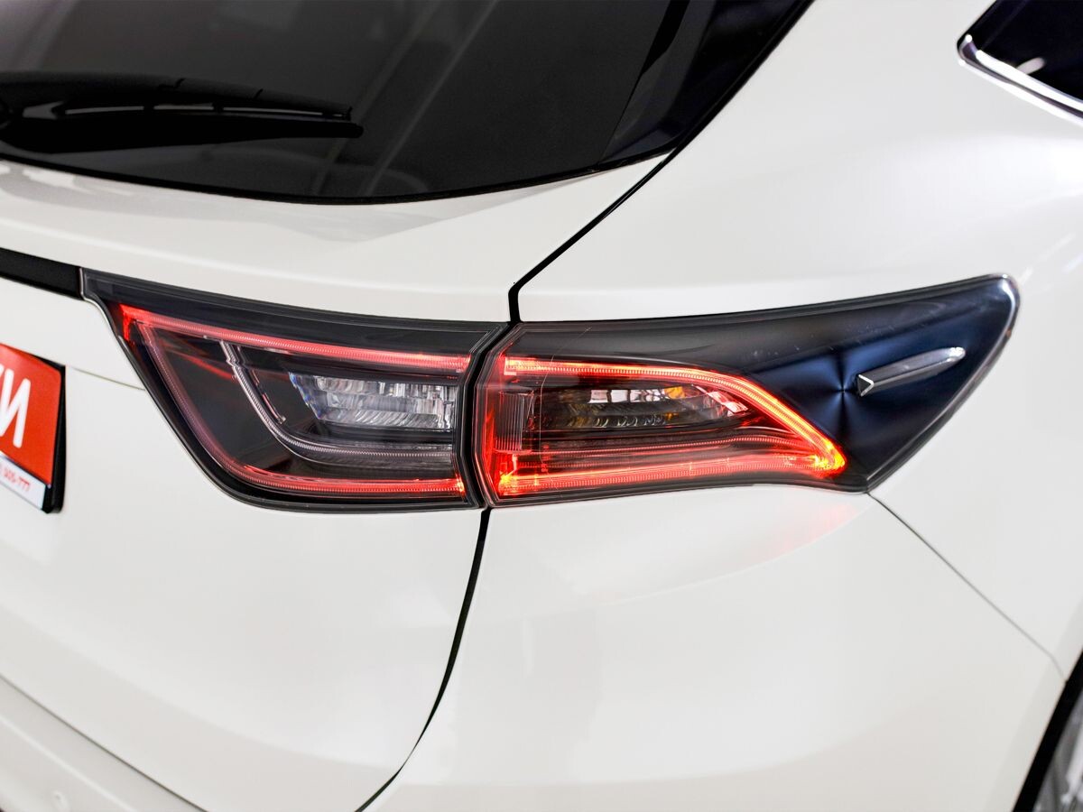 Toyota Harrier 2016 - фото автомобиля