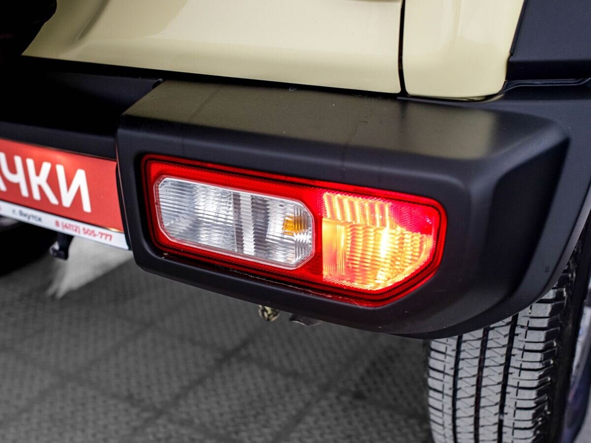 Suzuki Jimny Sierra 2021 - фото автомобиля