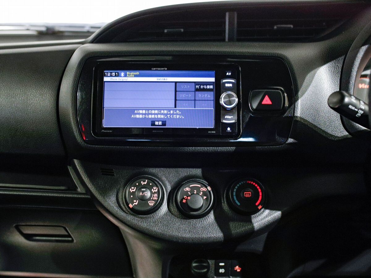 Toyota Vitz 2018 - фото автомобиля
