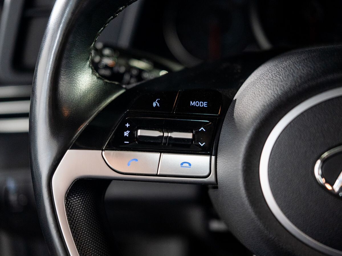 Hyundai Elantra 2021 - фото автомобиля