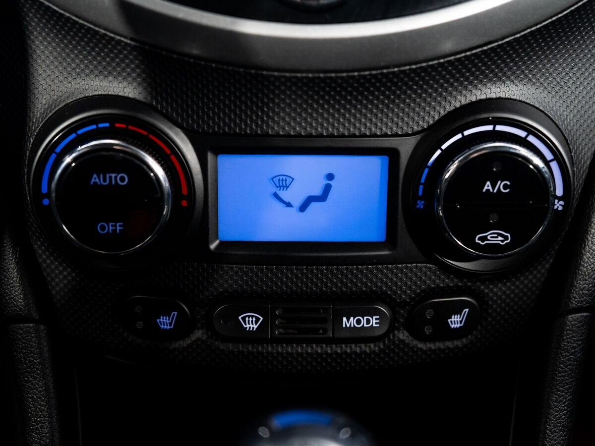 Hyundai Solaris 2014 - фото автомобиля