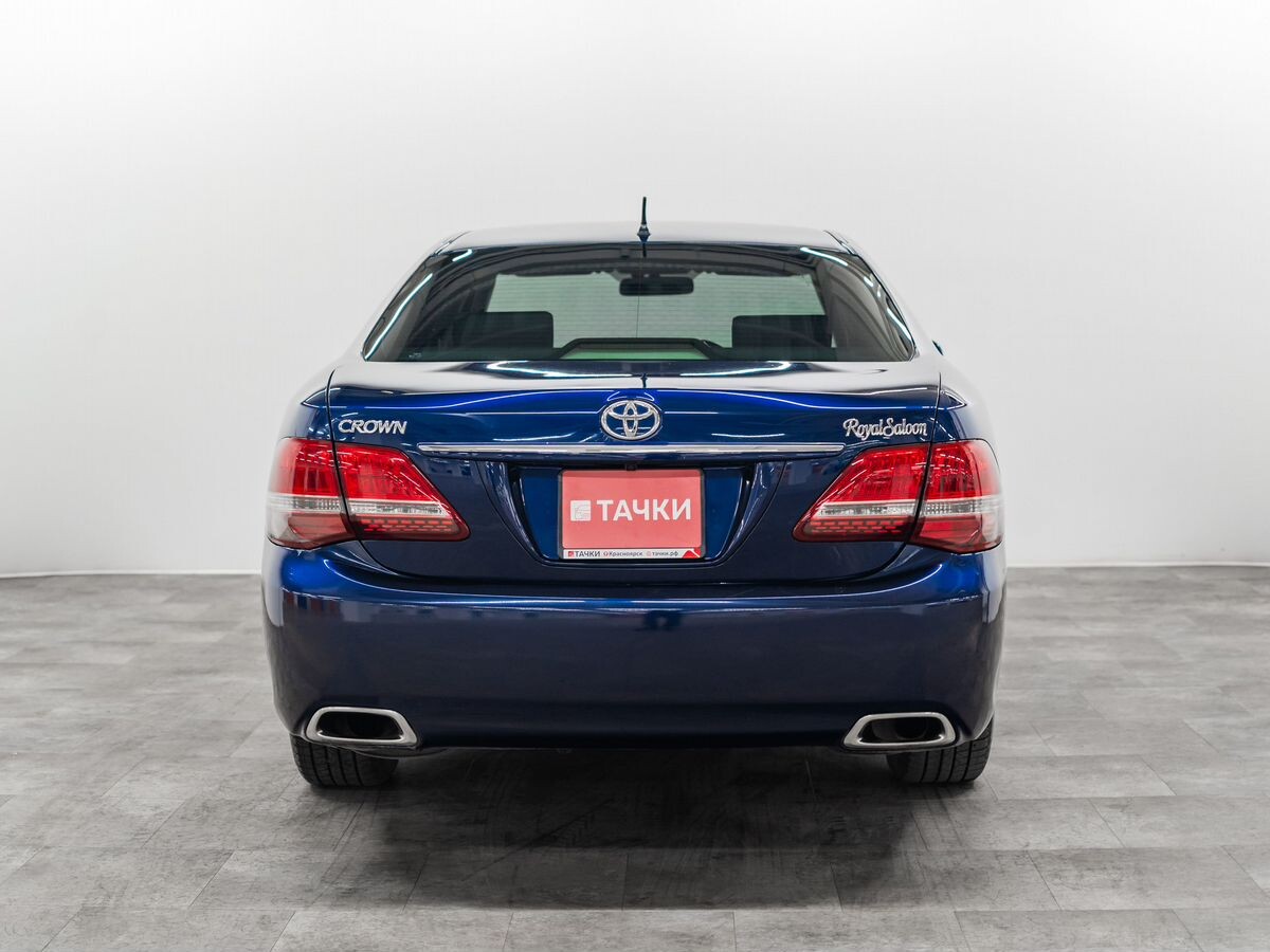 Toyota Crown 2009 - фото автомобиля
