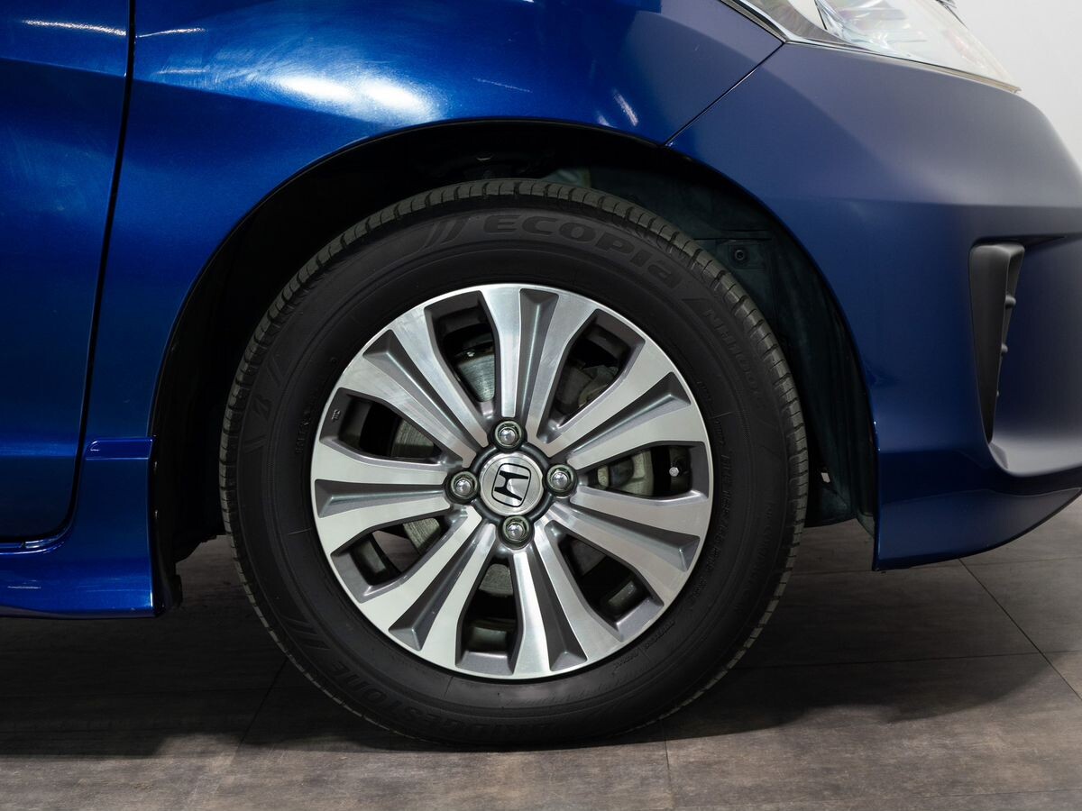 Honda Freed 2014 - фото автомобиля
