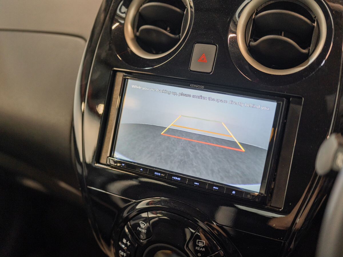Nissan Note 2019 - фото автомобиля