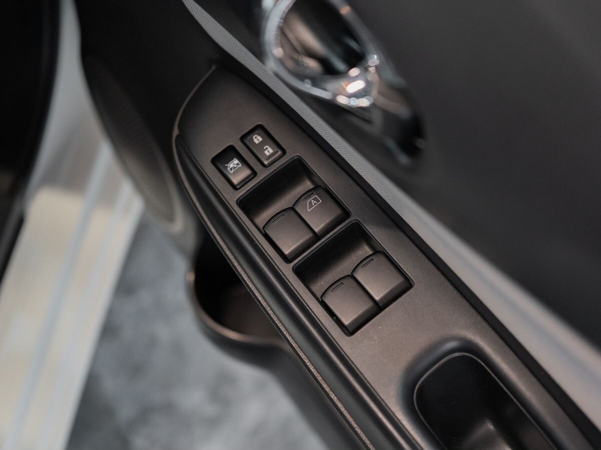 Nissan Note 2019 - фото автомобиля