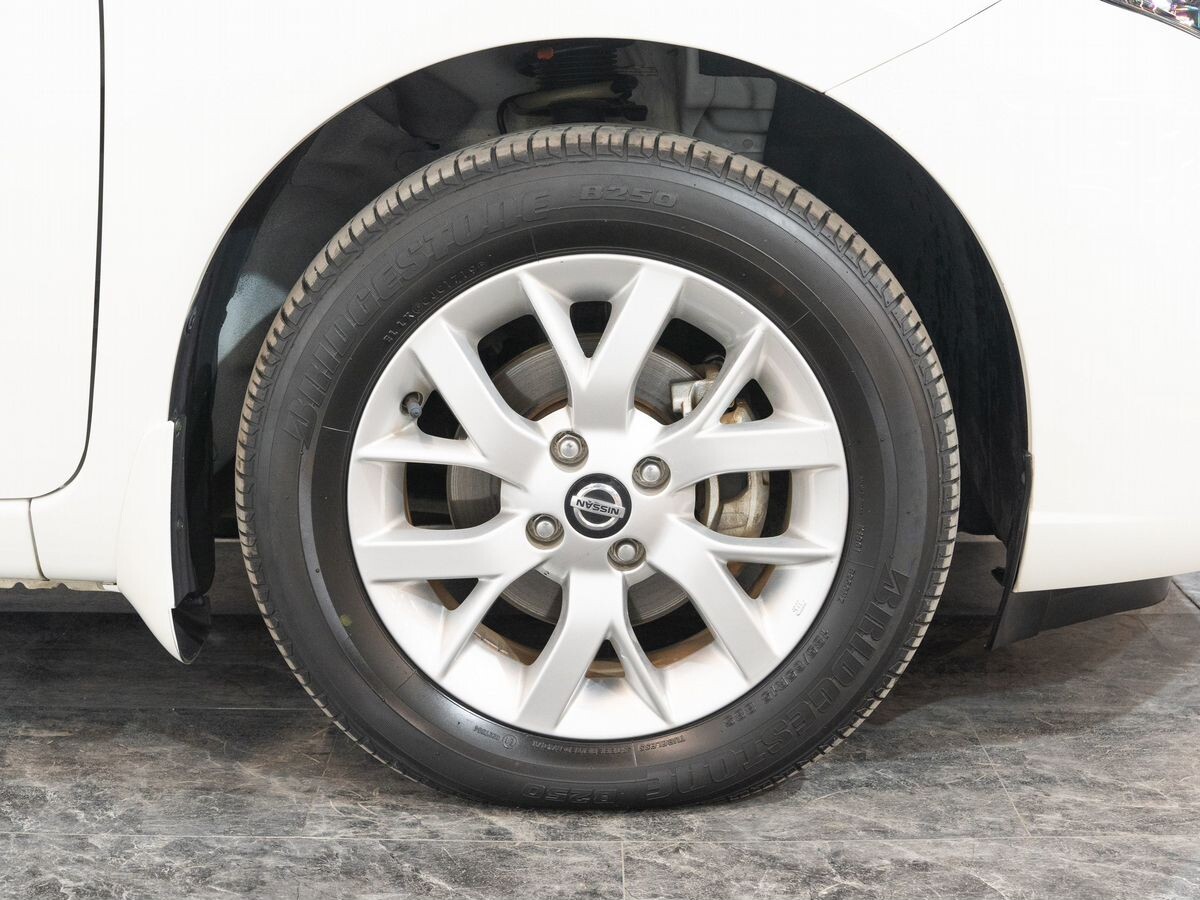Nissan Note 2019 - фото автомобиля