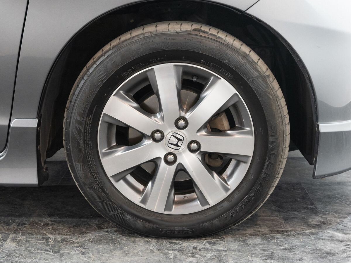 Honda Freed 2008 - фото автомобиля