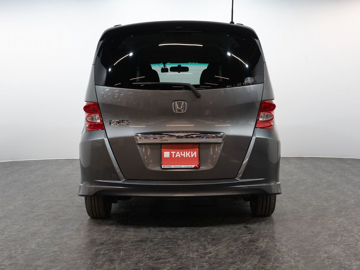 Honda Freed 2008 - фото автомобиля