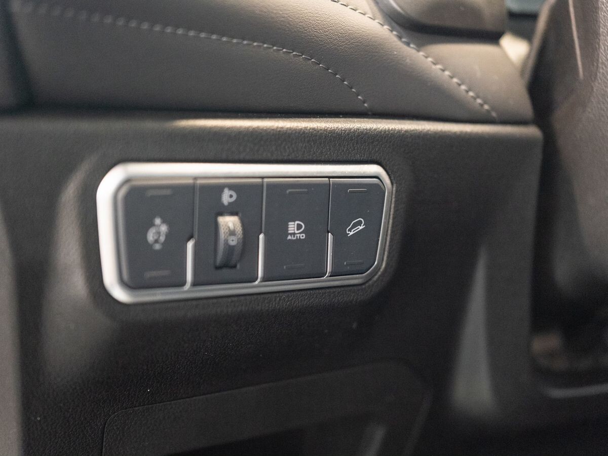 Haval F7 2021 - фото автомобиля