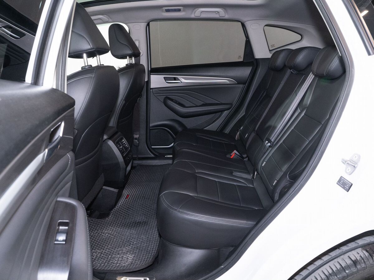 Haval F7 2021 - фото автомобиля