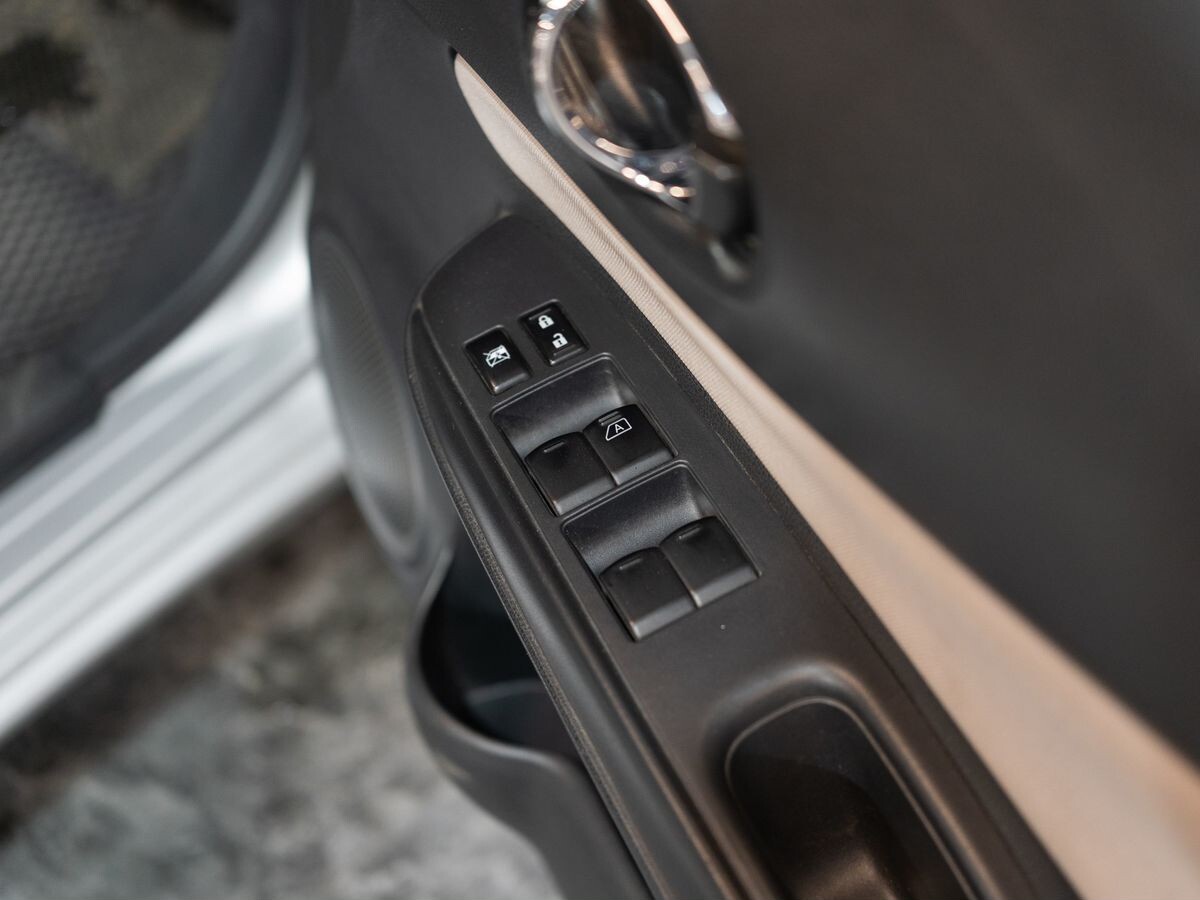 Nissan Note 2017 - фото автомобиля