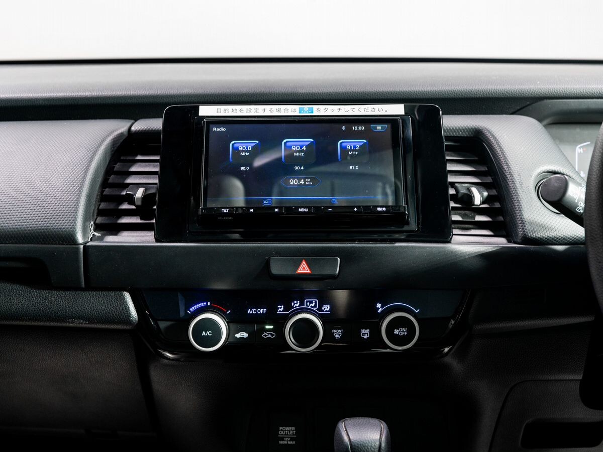 Honda Fit 2022 - фото автомобиля