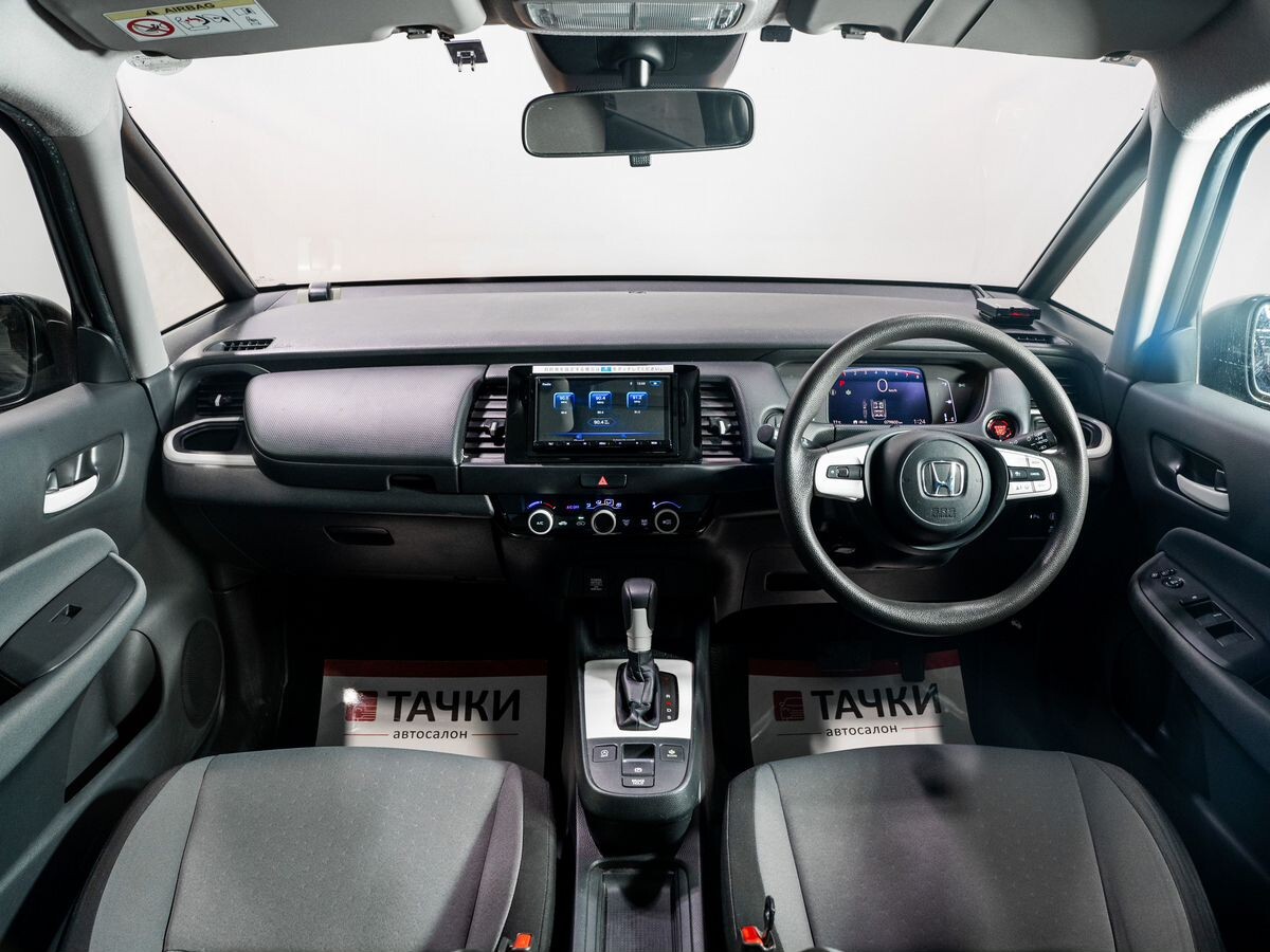 Honda Fit 2022 - фото автомобиля