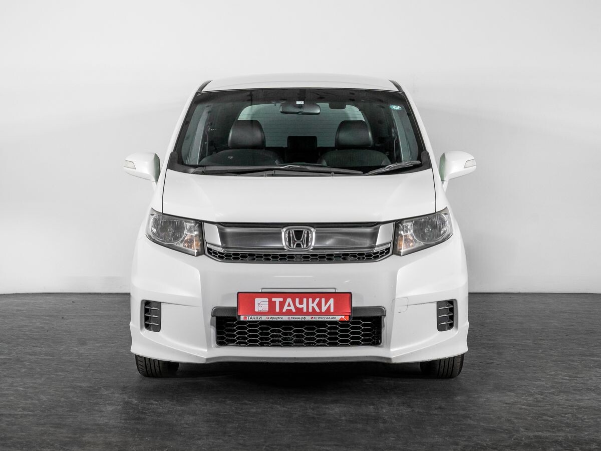 Honda Freed Spike 2016 - фото автомобиля