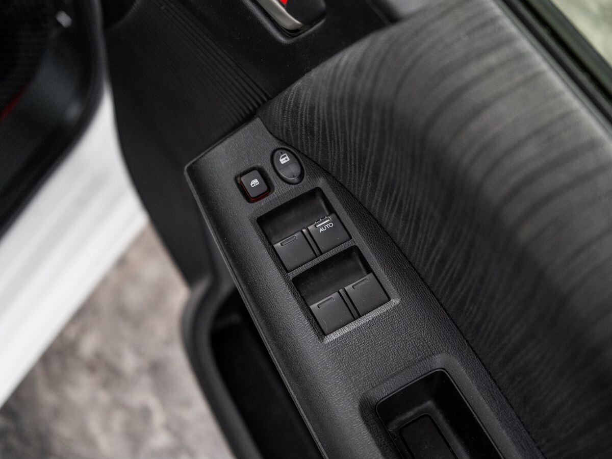 Honda Freed Spike 2016 - фото автомобиля