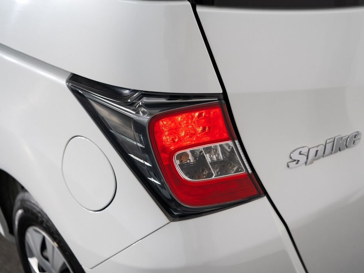 Honda Freed Spike 2016 - фото автомобиля